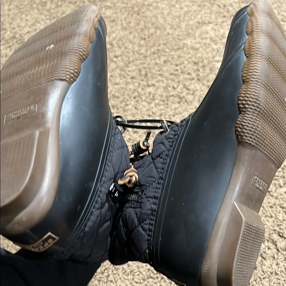 Sperry Black Ankle Boots with Lace-up Design and Waterproof Features